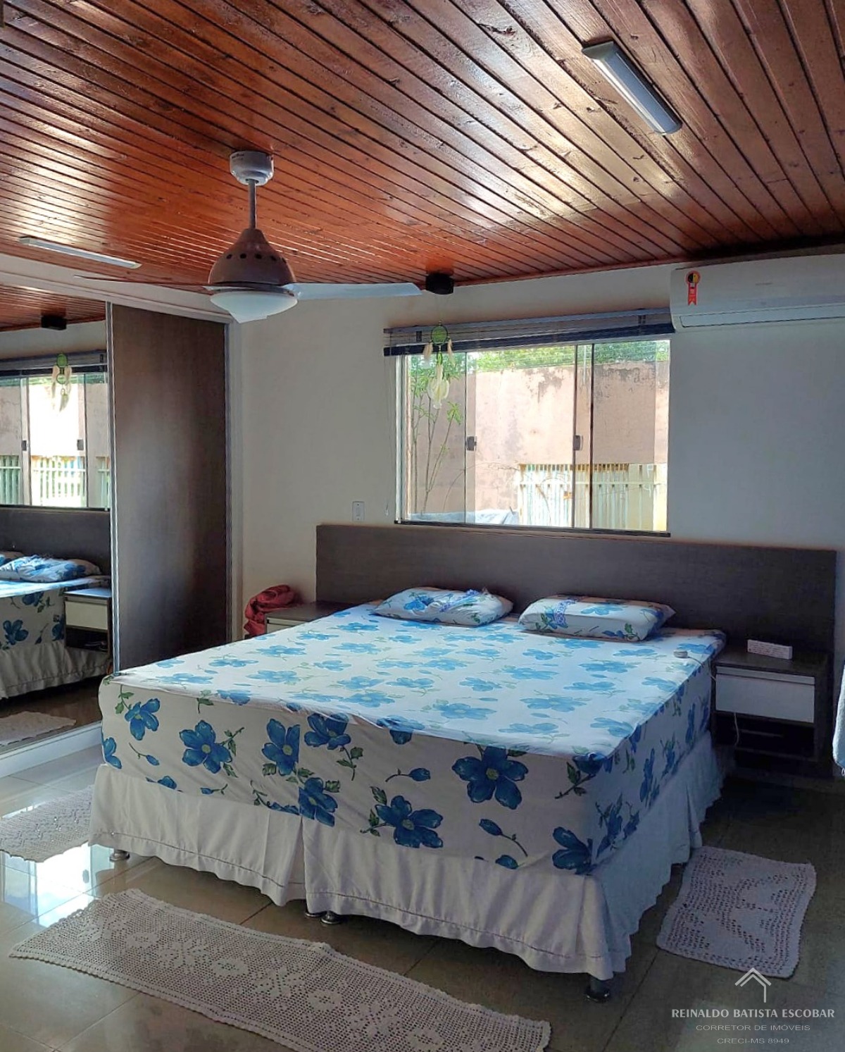 Casa ampla de esquina à venda com 4 quartos no bairro são co