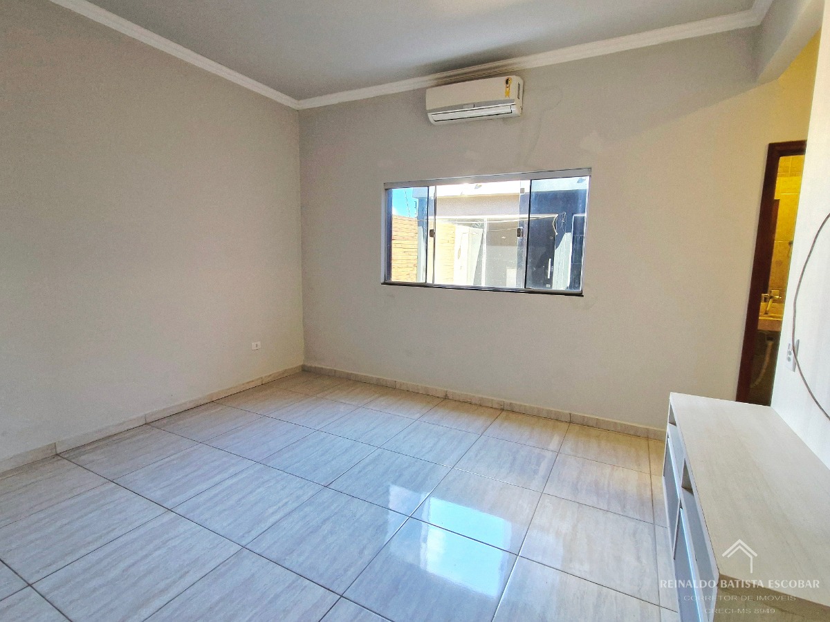 Casa térrea à venda com 3 quartos no bairro sírio libanês