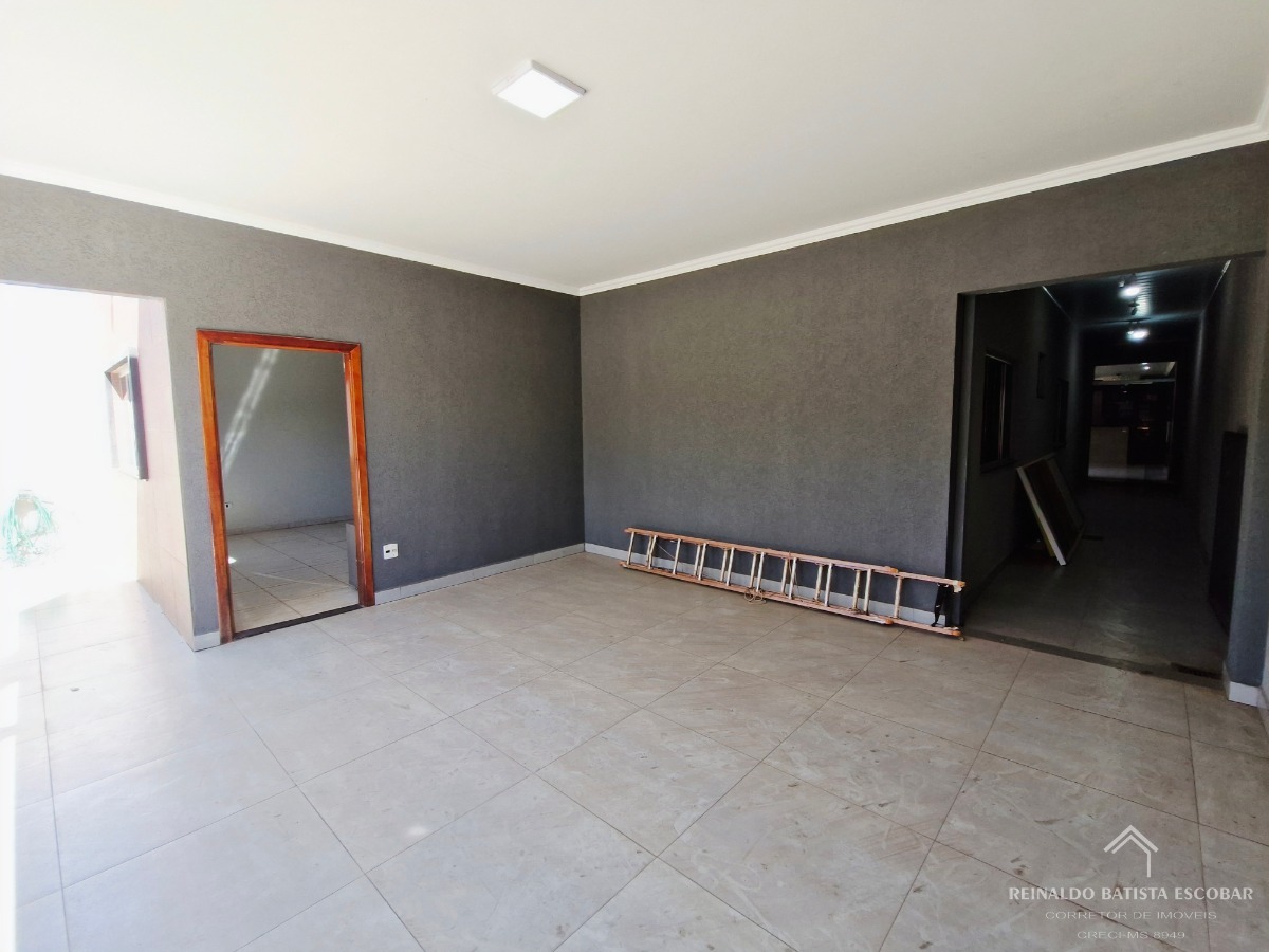 Casa térrea à venda com 3 quartos no bairro sírio libanês