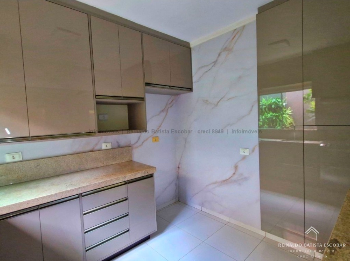 Casa térrea com 3 suítes, incluindo 1 master no jardim jocke