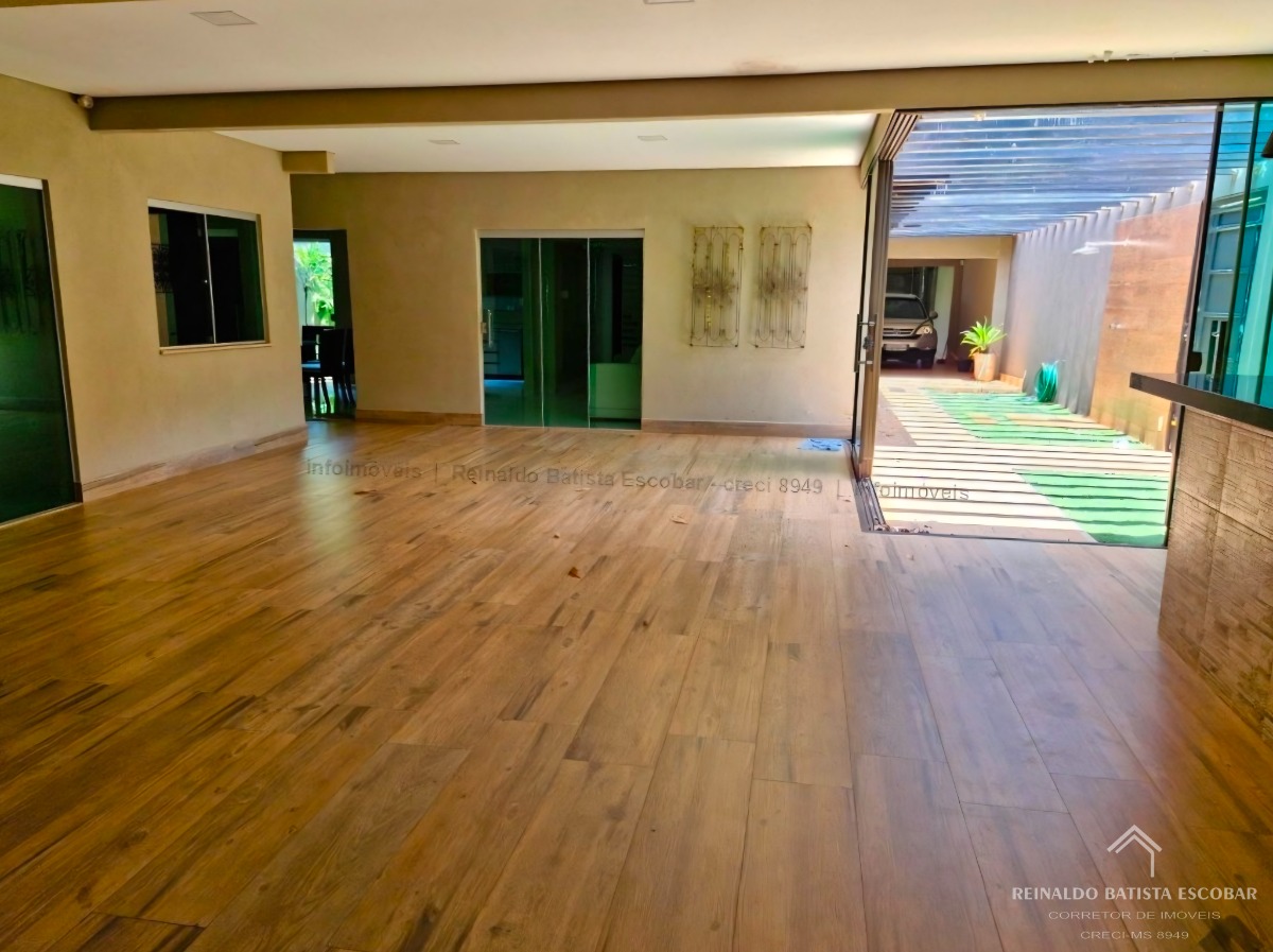 Casa térrea com 3 suítes, incluindo 1 master no jardim jocke