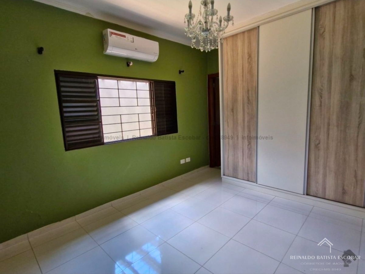 Casa térrea com 3 suítes, incluindo 1 master no jardim jocke