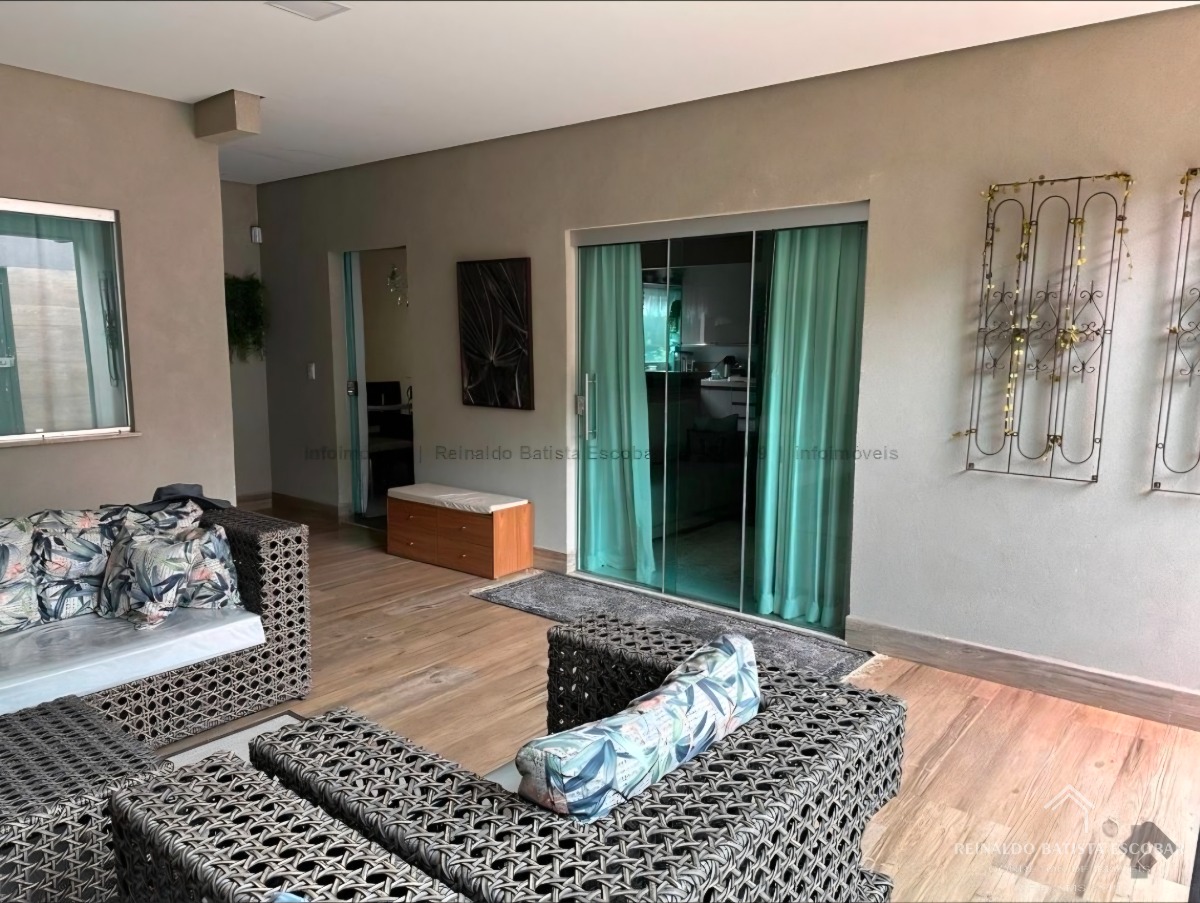 Casa térrea com 3 suítes, incluindo 1 master no jardim jocke