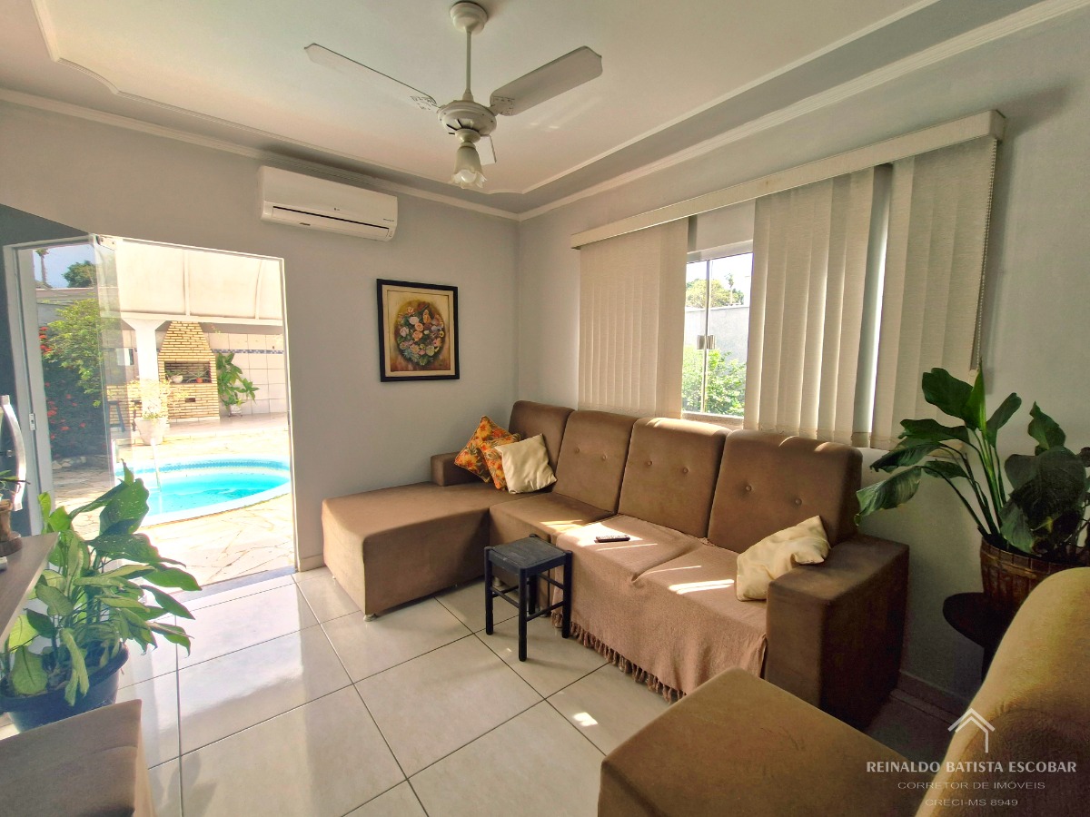 Casa térrea ampla com piscina e espaço gourmet na vila almei