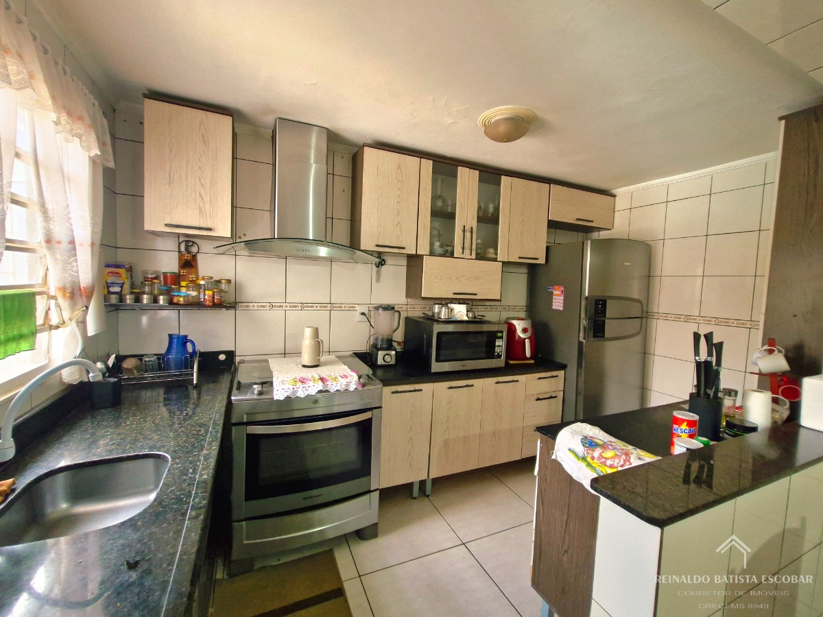 Casa térrea ampla com piscina e espaço gourmet na vila almei