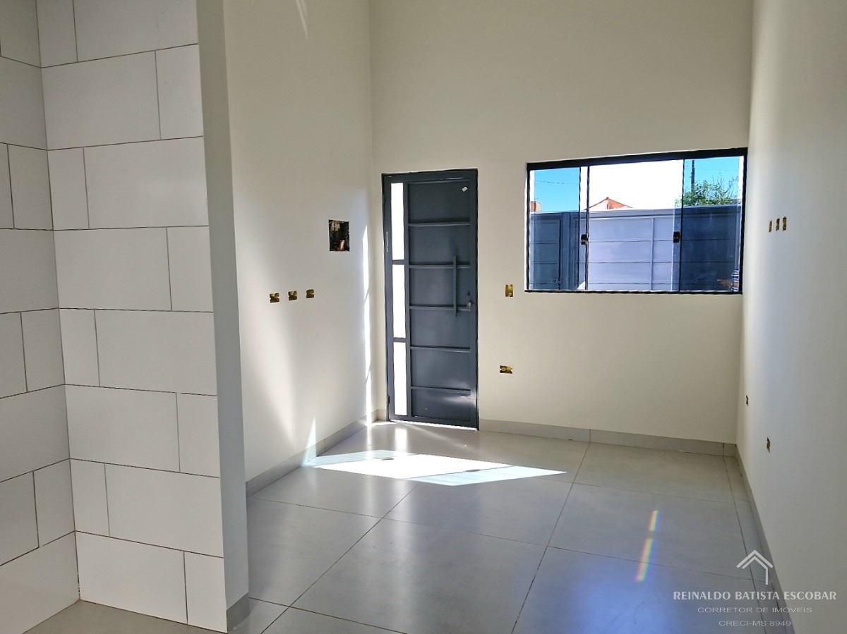 Casa térrea nova com 2 quartos e área gourmet no bairro bom 