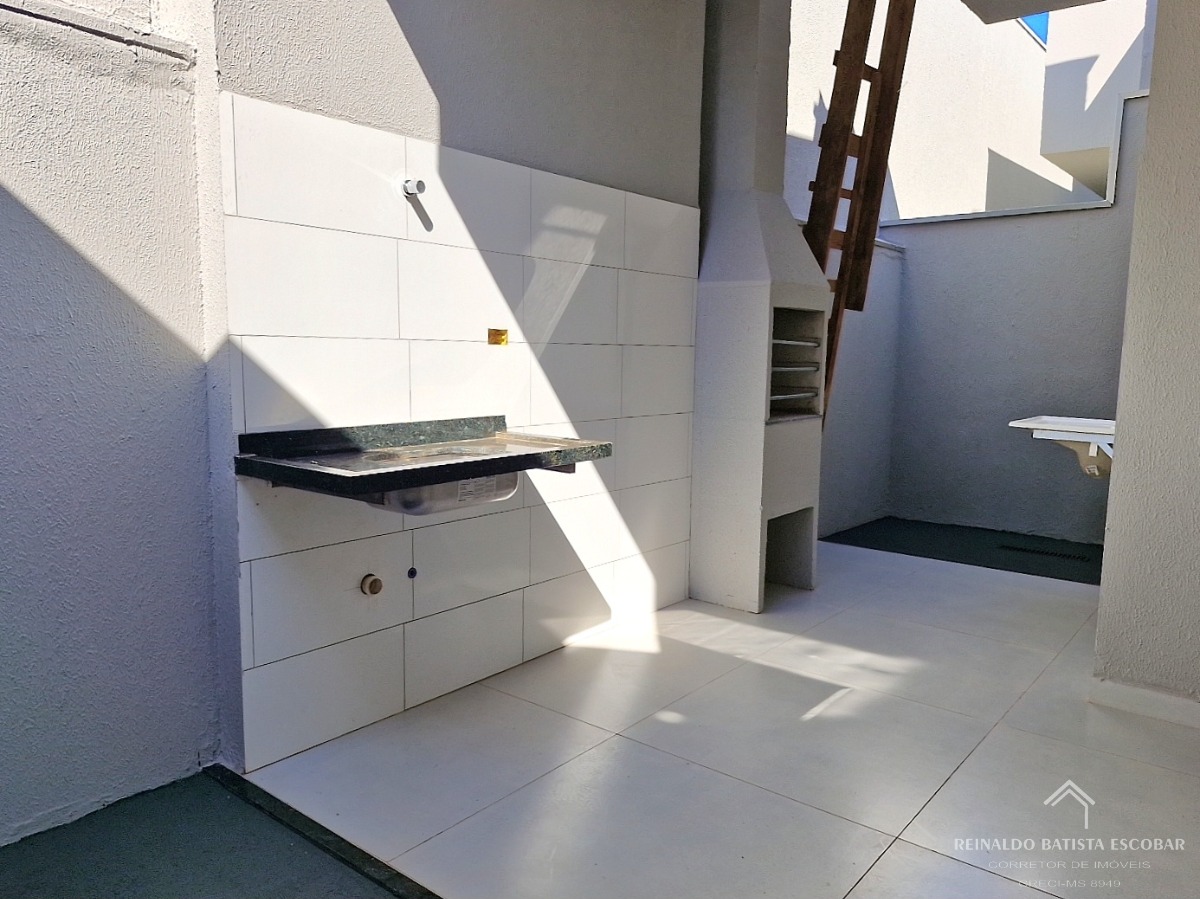 Casa térrea nova com 2 quartos e área gourmet no bairro bom 