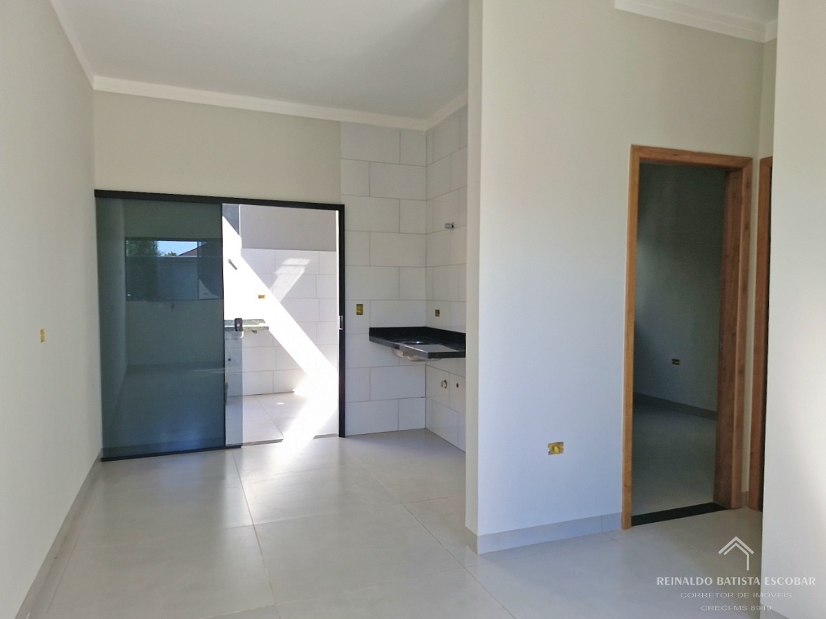 Casa térrea nova com 2 quartos e área gourmet no bairro bom 