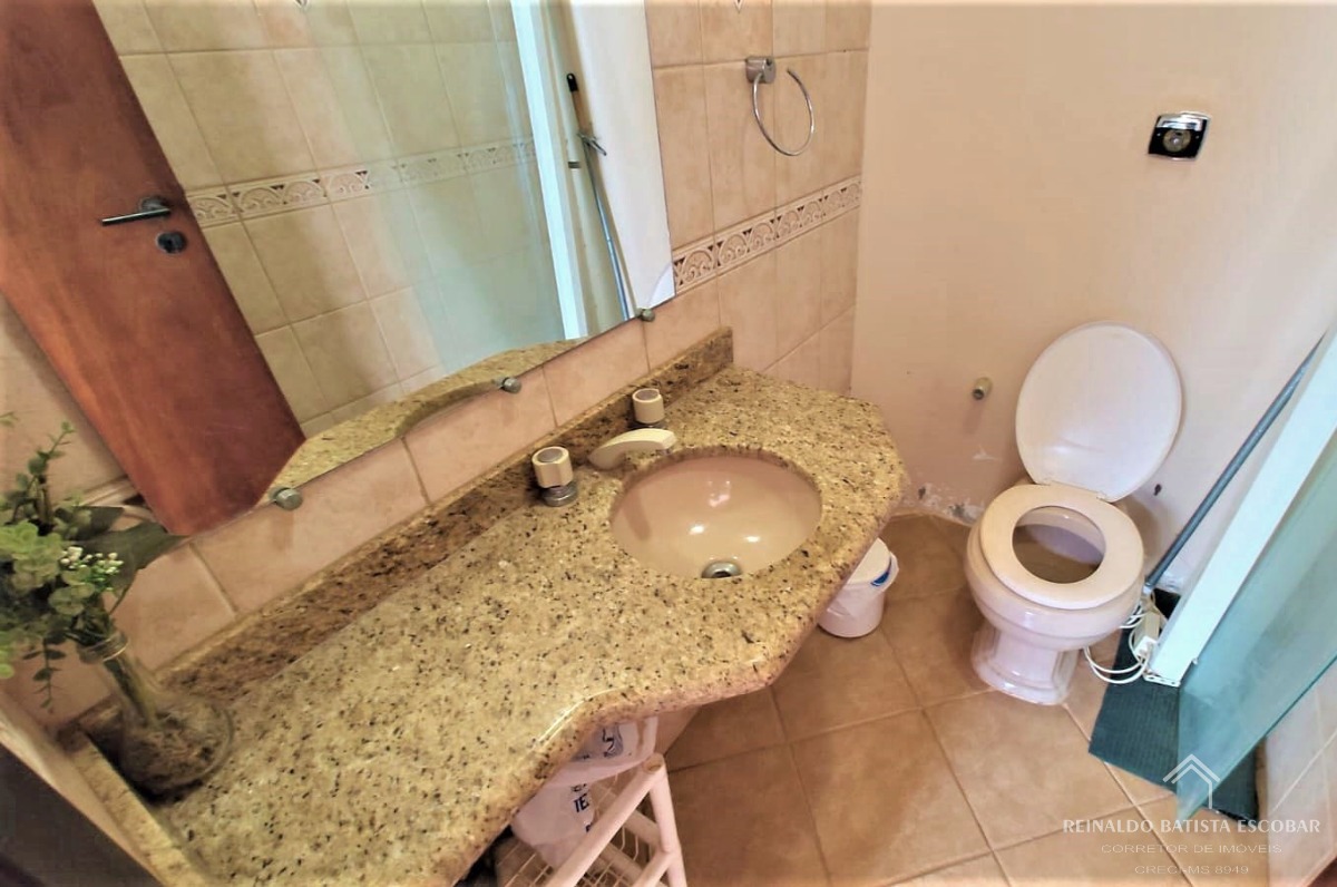Casa térrea à venda com varanda gourmet e piscina no jardim 