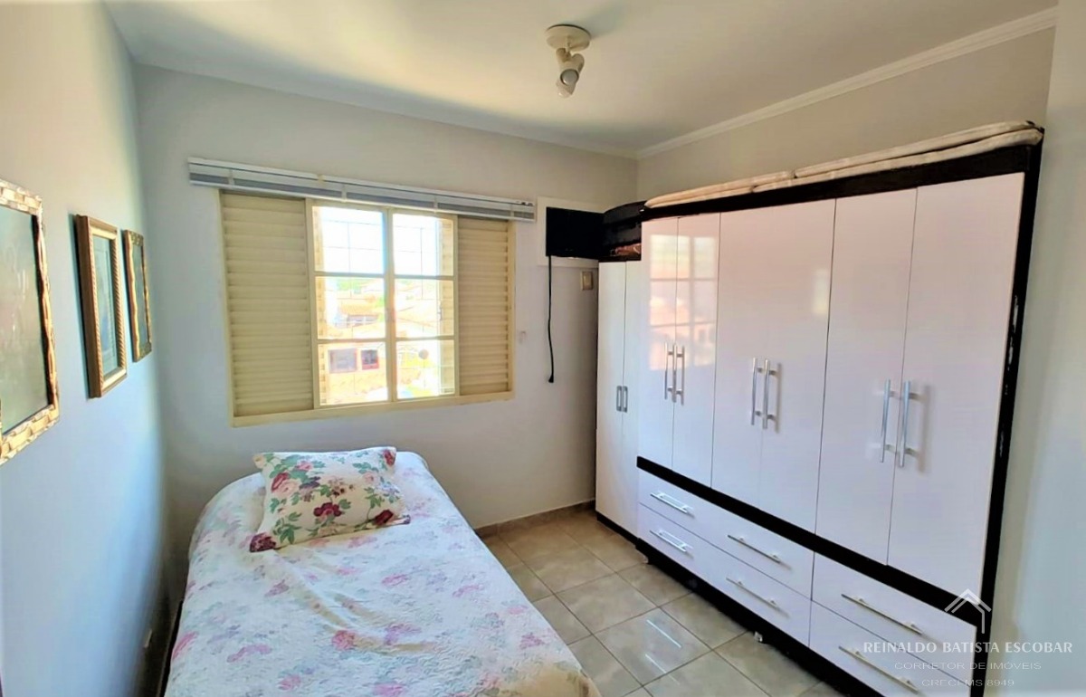 Casa térrea à venda com varanda gourmet e piscina no jardim 