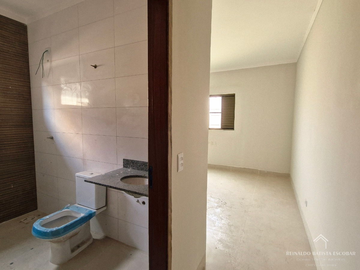 Casa nova à venda com 3 quartos no parque dos laranjais próx