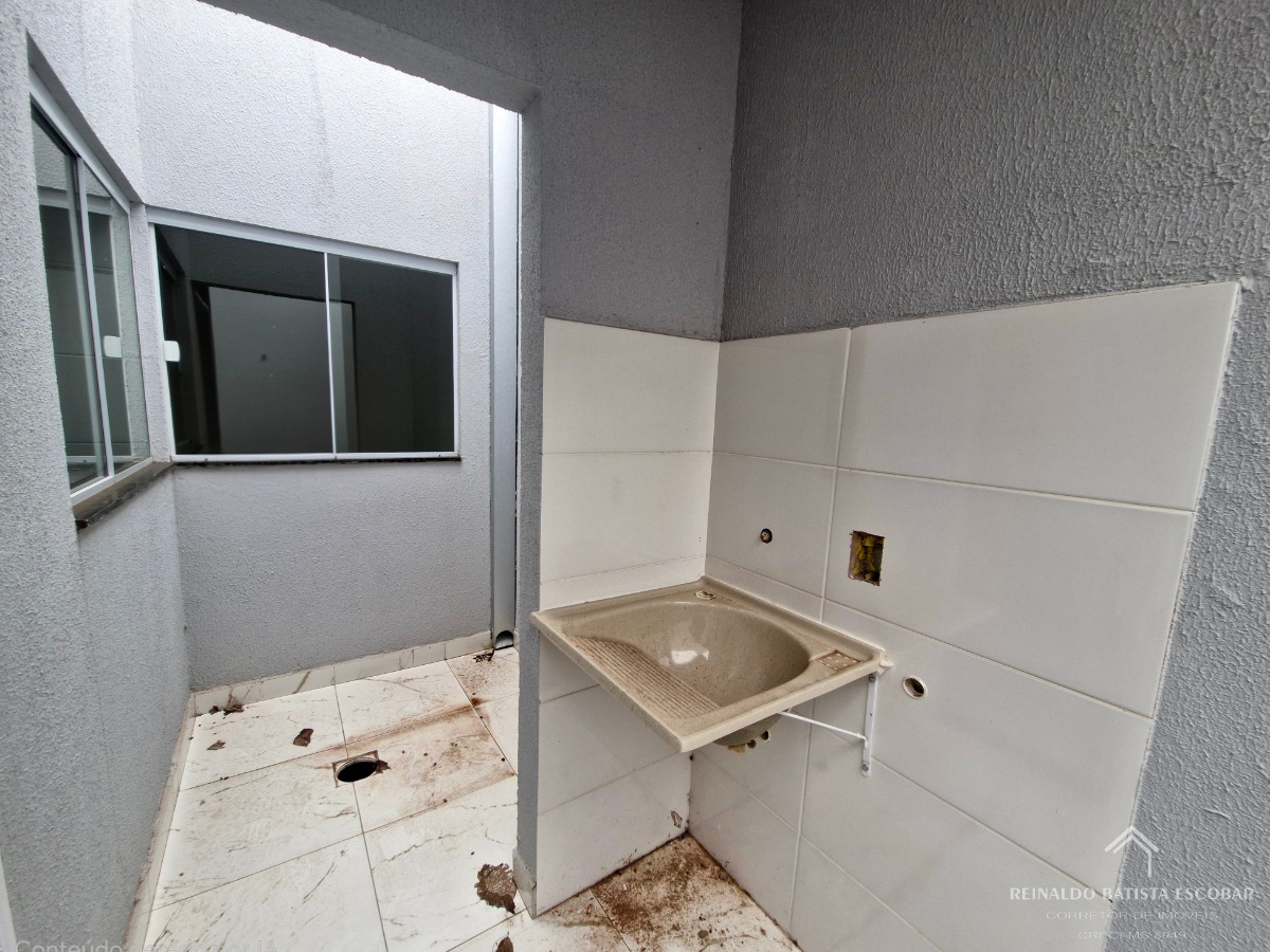 Casa em condomínio com bônus moradia mcmv com 2 quartos no b