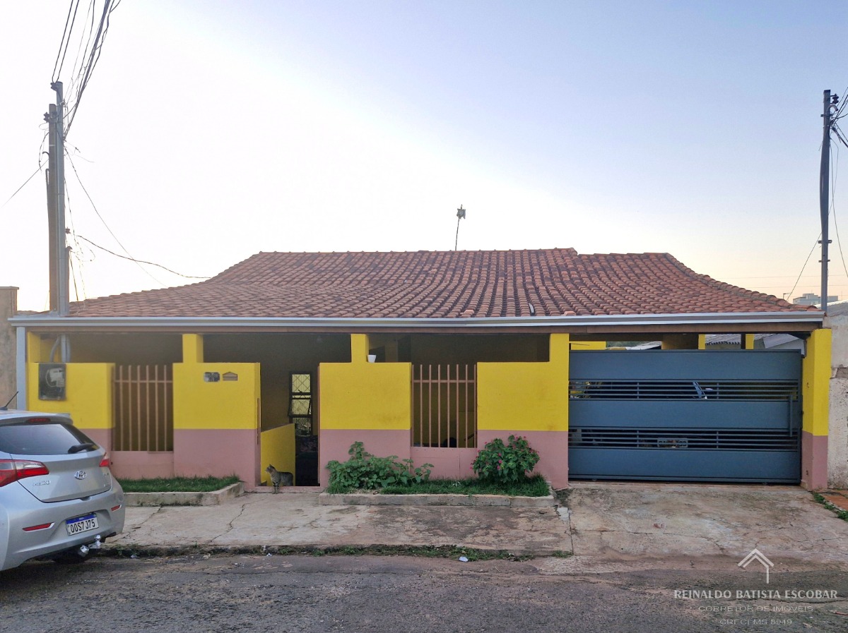 Casa térrea espaçosa com 4 quartos no estrela do sul