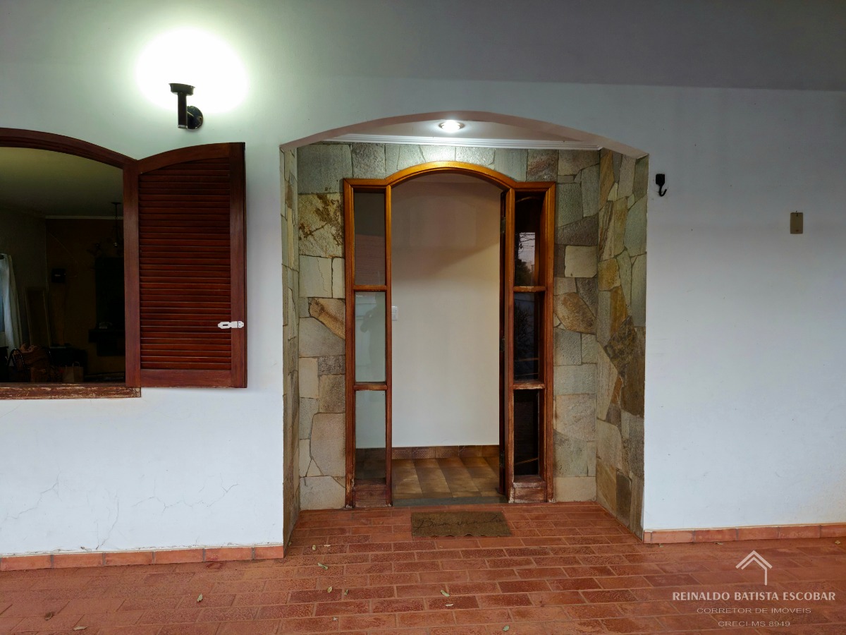 Sobrado de esquina com 4 quartos à venda no bairro cabreúva